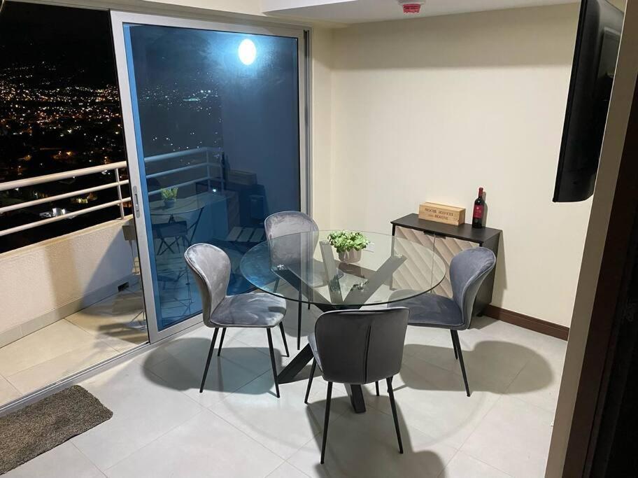 Penthouse En Los Yoses, Vista De Los Dioses Fast Wifi San José Exterior foto